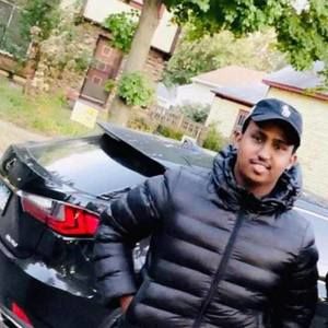 Meet your Posher, Ali